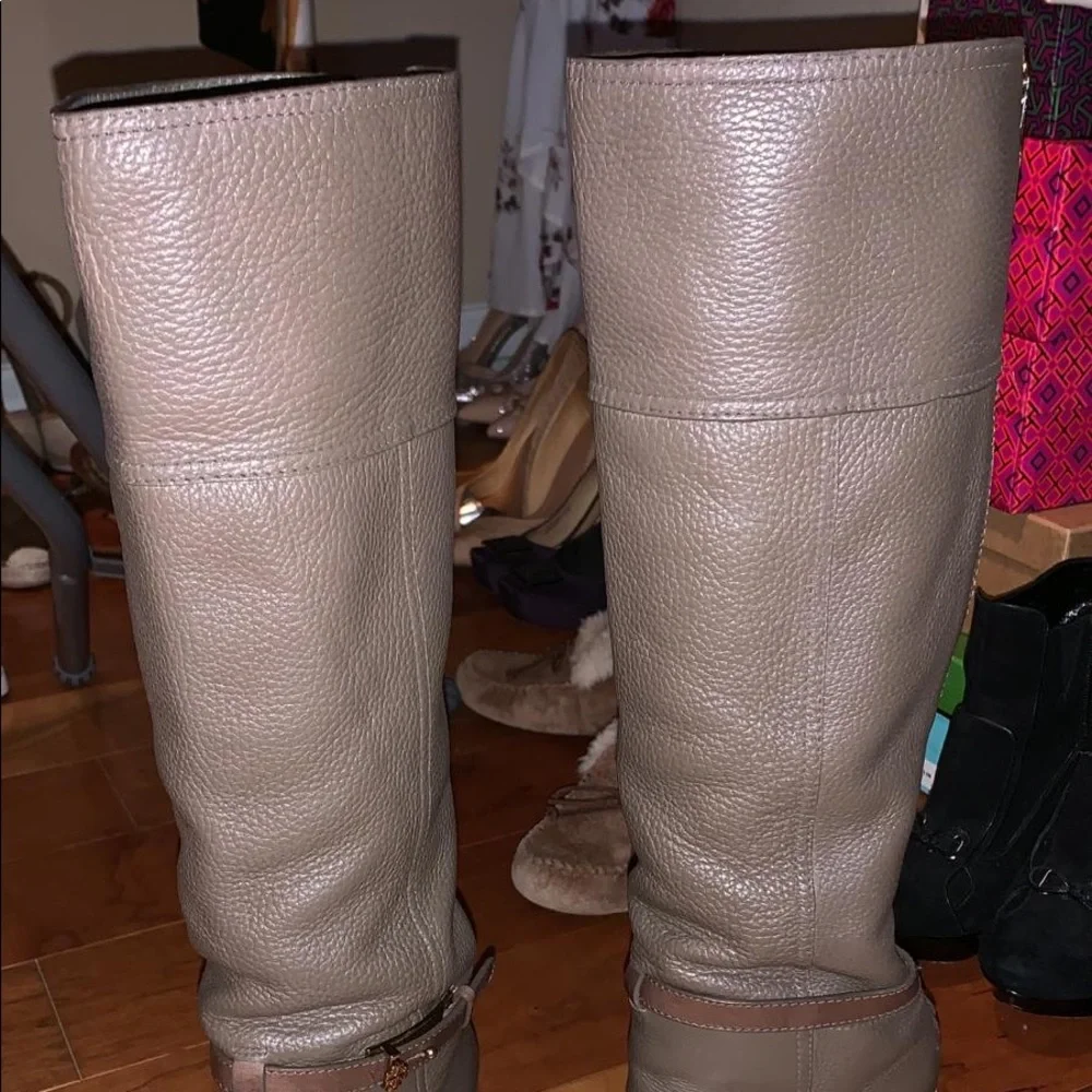 Tory Burch Taupe Stacked Heel Boots | Size 7.5